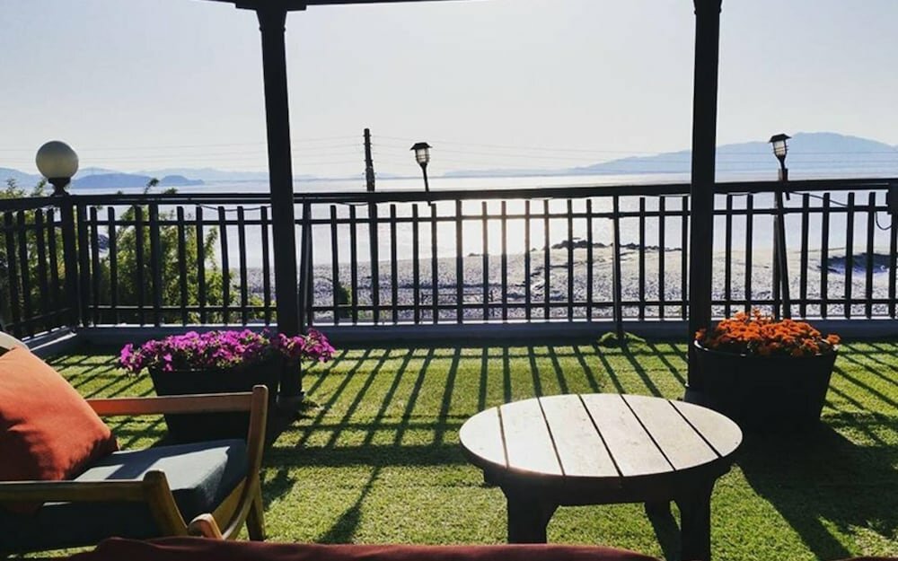 Ganghwado Sunsets and Ocean Pension