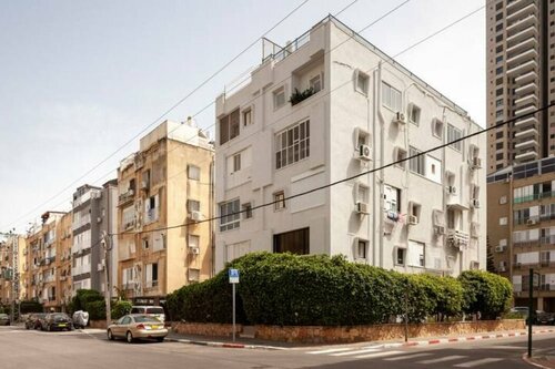 Amazing APT Bat-Yam Near Beach, Забронировать Апартаменты/квартира Отели в центре Бат-Ям, в центре, Парковка