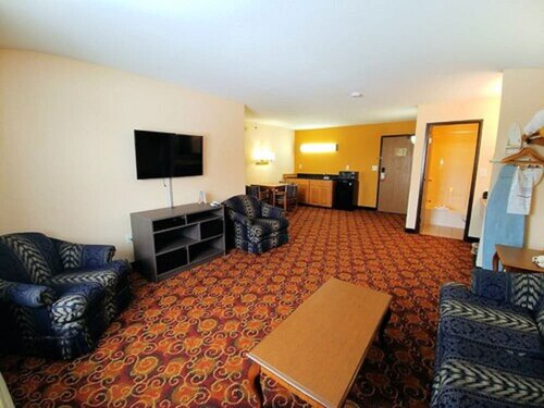 Super 8 by Wyndham Big Rapids, Prenota Hotel Big Rapids Michigan
