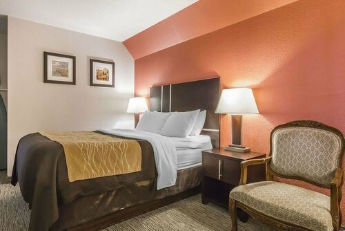 Comfort Inn And Suites, Varaa Hotelli Hotellit Saskatchewan pysäköinnillä, Pysäköinti