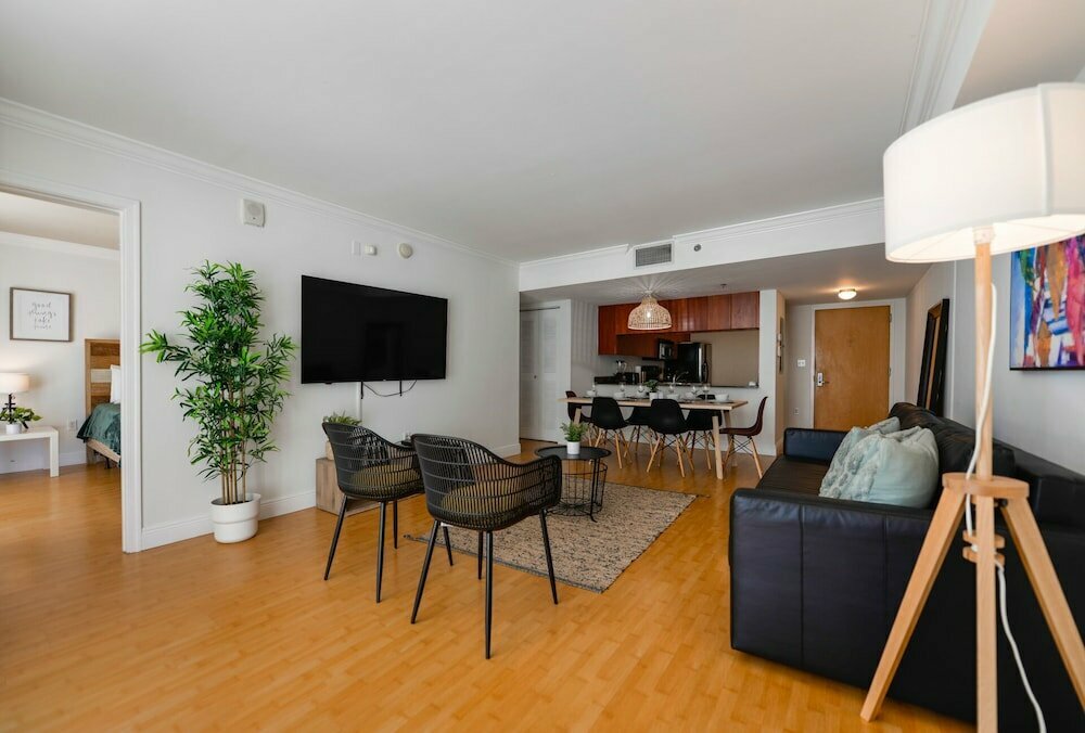 Condo Top Amenities City Bay View