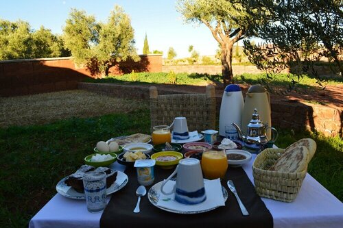 Le Domaine M, Rezervovat Penzión Azilal hotely s bazénem, Bazén