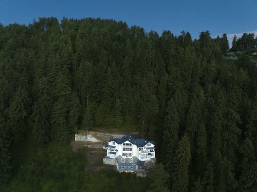 Echor Backwoods Villa Narkanda, Забронировать Вилла Отели Куфри с парковкой, Парковка