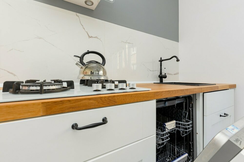 Bright Apartment in Wola by Renters
