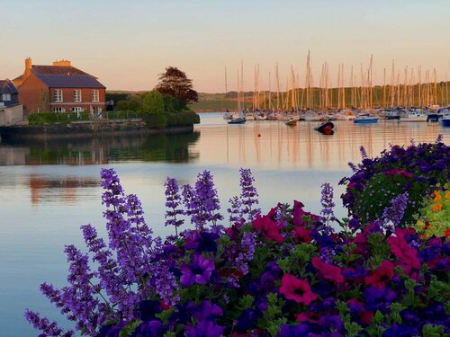 Old Bank House Kinsale, Book Hotel Kinsale hoteller med parkering, Parkering