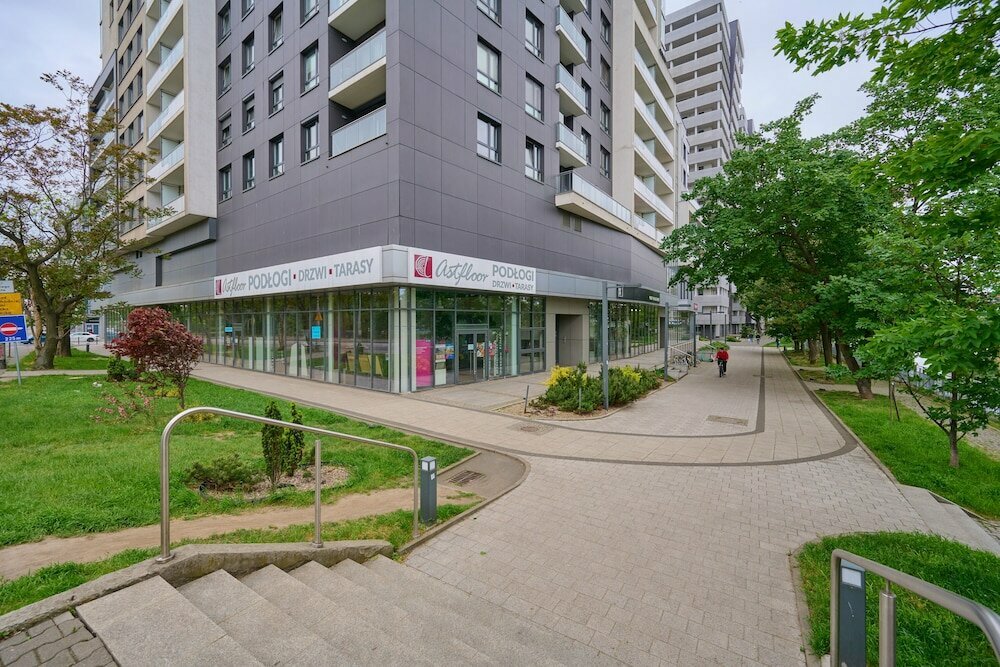 Odra Tower Apartment Wrocław by Renters