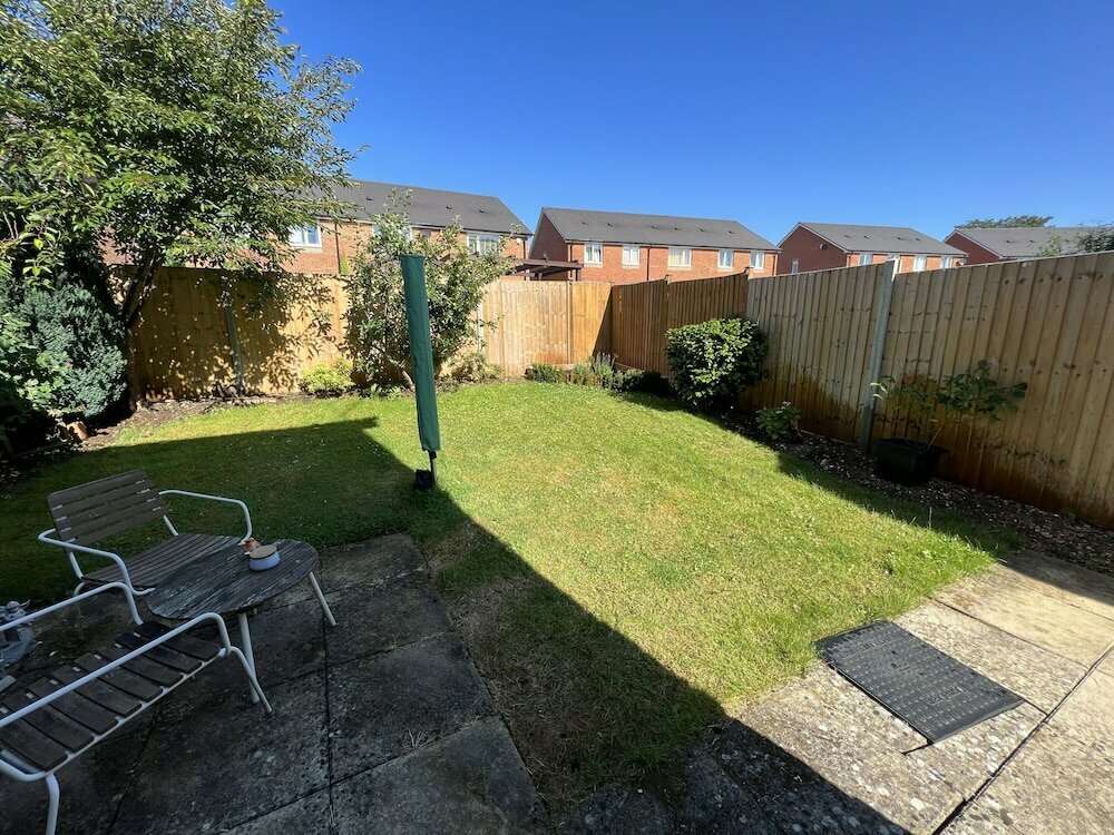Infinity Guest House Wiltshire Crescent
