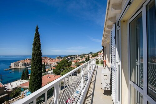 Apartment Zenith, Забронировать Апартаменты/квартира Отели Региона Дубровника с парковкой, Парковка
