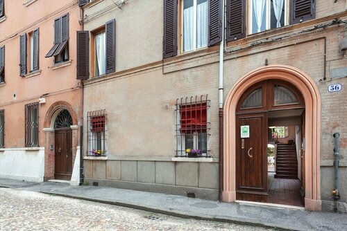 Un'Oasi di Pace, Забронировать Отель Отели Феррара с парковкой, рядом с Museum of Casa Romei, Парковка