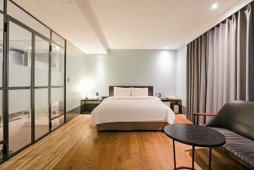 Aloha Hotel, Забронировать Отель Деокхеон Кёнгидо