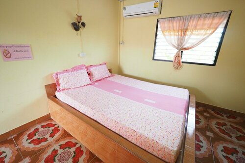 Relax Bungalow, Забронировать Отель Дан-Макхам-Тиа провинция Канчанабури