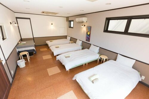 Guesthouse Meguri Inari, Забронировать Отель Fushimi Ward Иокогама