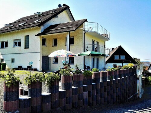 Ferienwohnungen nähe Badesee mit Bergblick, Забронировать Апартаменты/квартира Бергнойштадт Bergisches Land