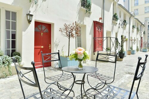 Hotel Suites Unic Renoir Saint-Germain, Забронировать Отель Отели 14-й округ: Монпарнаса - Париж с парковкой, Парковка