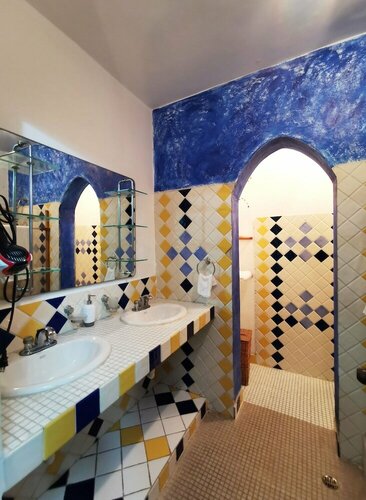 Hotel Doña Elvira, Забронировать Отель Отели Санто-Доминго 3 звезды, рядом с Puerto Santo Domingo, 3*