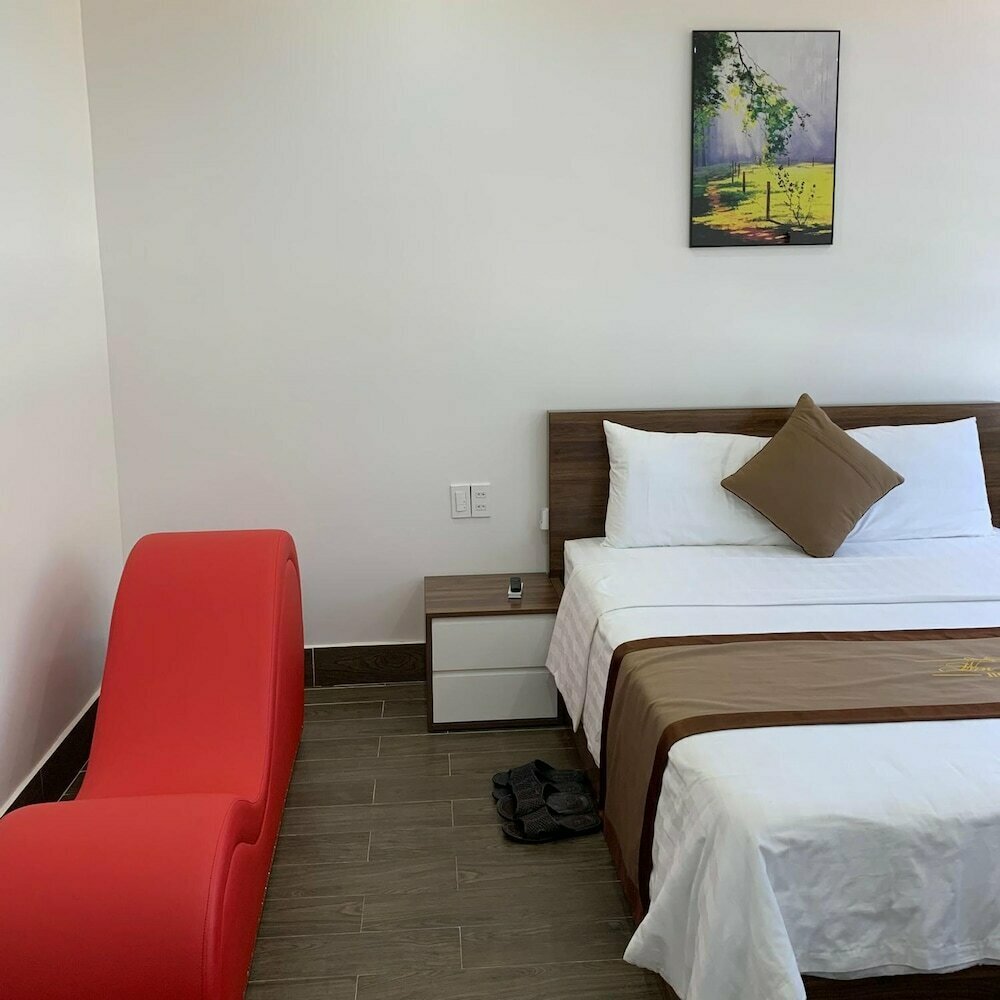 Win Win Hotel