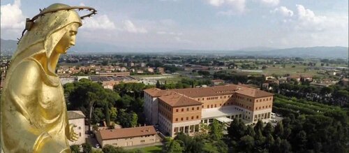 Domus Pacis Assisi, Забронировать Отель Брешиа Ломбардия