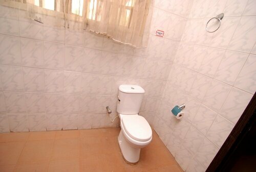 Ajoy Hotel And Suite, Book Hotel Hoteller i Abuja med parkering, Parkering