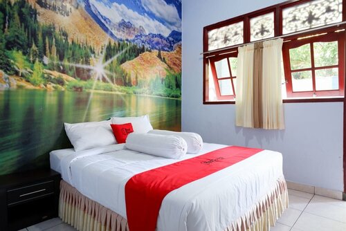 Reddoorz Near Mayura Park Lombok, Rezerwuj Hotel Mataram Lombok