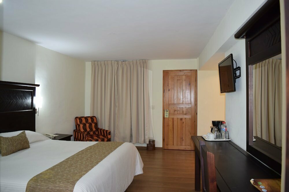 Plaza Magnolias Suites