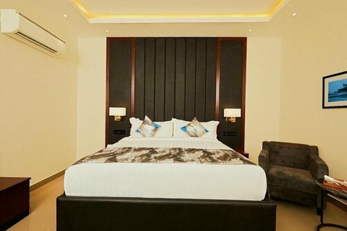 The Yacht Hotel, Rezerwuj Hotel Lekki Phase 1 