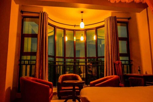 Hotel Graceland Arusha, Забронировать Отель Отели Аруша 3 звезды, рядом с Sakina supermarket, 3*