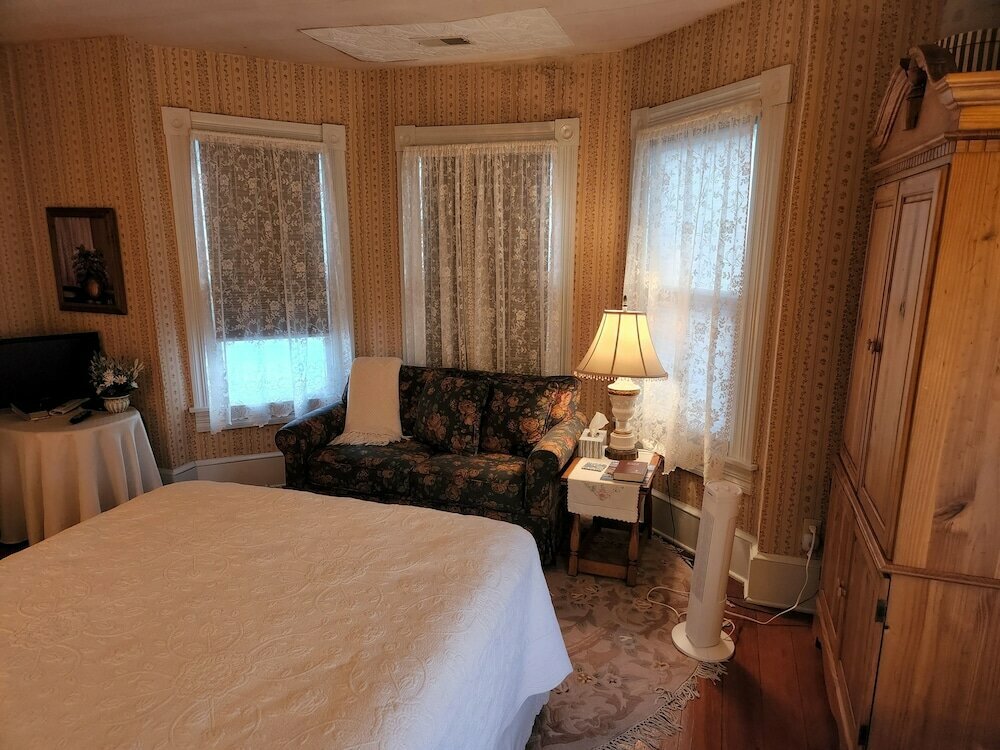 Hawthorne Inn
