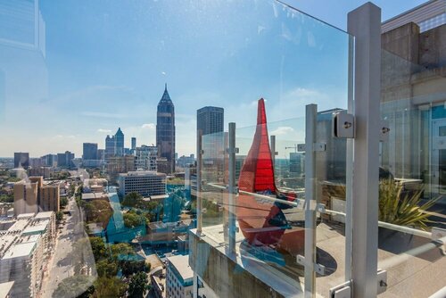 Oakwood 100 6th Street Ne, Book Hotel Atlanta Georgia