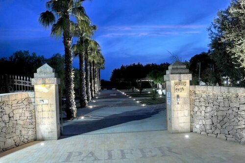 Tenuta Paifer, Забронировать Гостевой дом Отели Отранто с парковкой, рядом с Пляж Алимини, Парковка