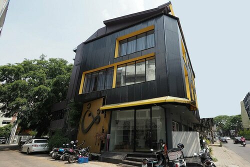 OYO 937 The​ Unique​ S​ Hotel​