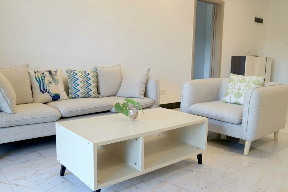 Phoenix Apartment by LINK
