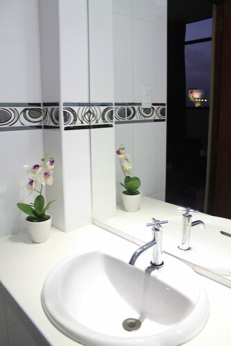 Manhattan Inn Airport Hotel, Book Hotel 3-stjernede hoteller i Callao, 3*