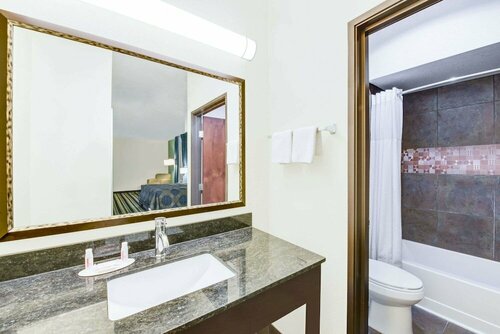 La Quinta Inn & Suites by Wyndham Cotulla, Reserva ahora Hotel Cotulla Texas