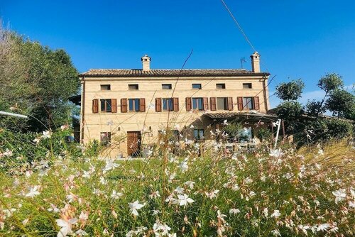 Bed and Breakfast La Vecchia Scuola, Book Hotel Montefano hoteller med morgenmad, Morgenmad