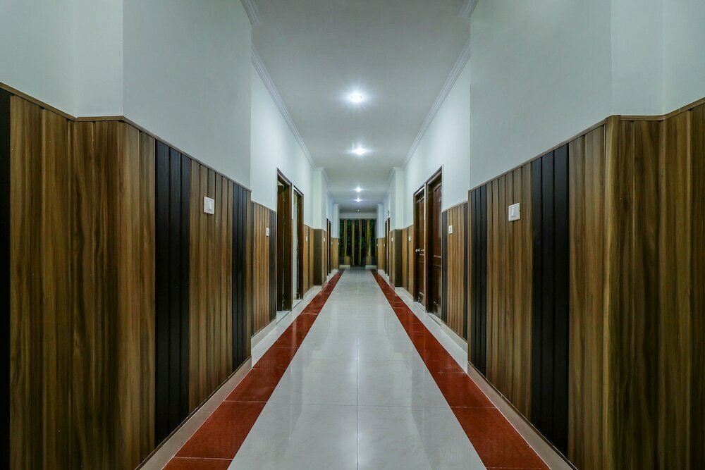 OYO 18465 Hotel Nestway