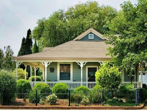 Abbey House Inn, Prenota Hotel Winters California