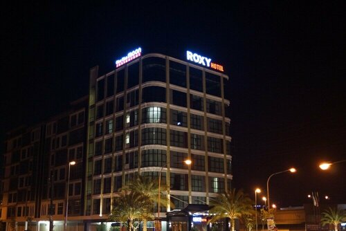 Отель Roxy Hotel and Apartments, Забронировать Отель Кучинг штат Саравак