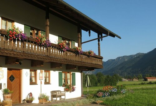 Gästehaus-Bauernhof Buchwieser, Забронировать Гостевой дом Унтераммергау Ammergau Alps