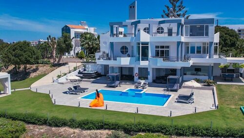 Monte Smith Luxury Villas