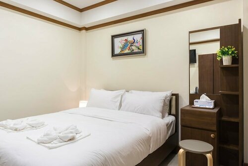 Suthep Home & Hostel, Забронировать Хостел Отели провинции Бангкока с парковкой, Парковка