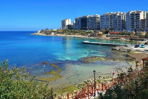 Cozy Apartment in an Amazing Location, Reservar Apartamento Sliema Malta