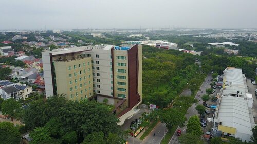 Hotel AYOLA Lippo Cikarang, Buchen Sie Hotel 4* Sterne-Hotels in Cibatu, 4*