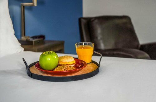 My Place Hotel - Sioux Falls, SD, Забронировать Отель Отели штата Южной Дакоты с парковкой, Парковка