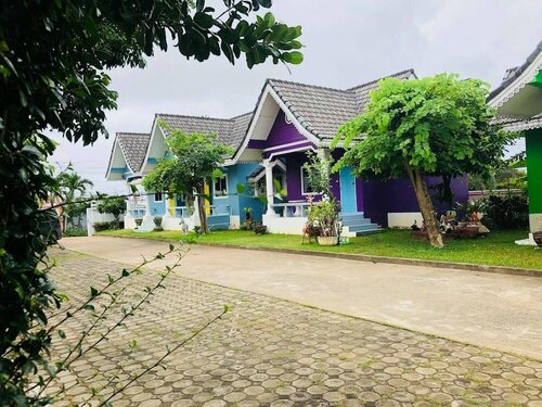 Baan Chom Chan Resort, Забронировать Курортный отель Отели Саттахипа с парковкой, Парковка
