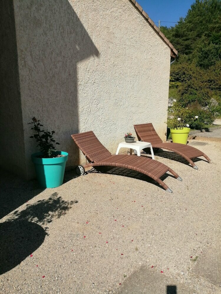 Hôtel et Gîtes Les Portes de la Méouge