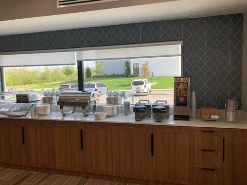 Comfort Inn & Suites Gallatin - Nashville Metro, Забронировать Отель Отели Теннесси с парковкой, Парковка