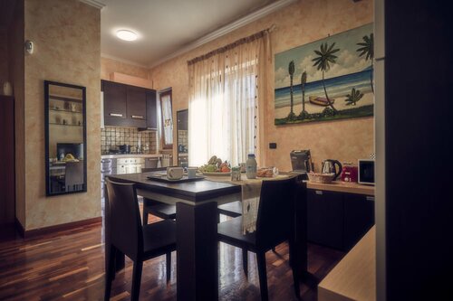 Travelershome Ciampino Suite, Забронировать Отель «постель и завтрак» Отели Чампино с завтраком, Завтраки