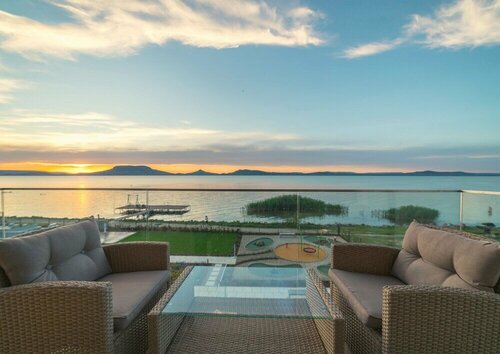 Sunset Resort, Забронировать Отель Отели Фоньод 3 звезды, 3*