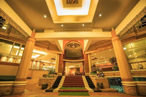Kwanruen Park hotel, Забронировать Отель Отели Накхонратчасима с парковкой, Парковка