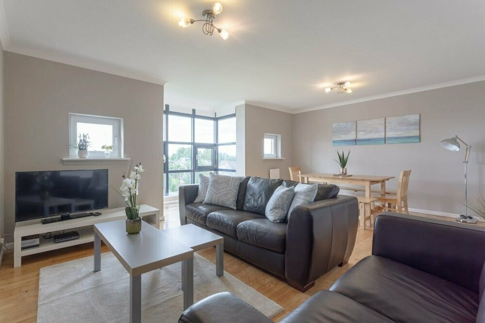 Modern 1 Bedroom Stunning View of Thames